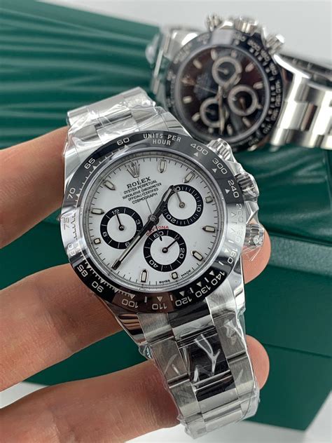 daytona ceramic white vs black|rolex ceramic bezel vs daytona.